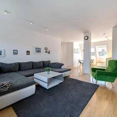 Surf&sail Orlowo, 400m Plaza, Free Parking Appartement